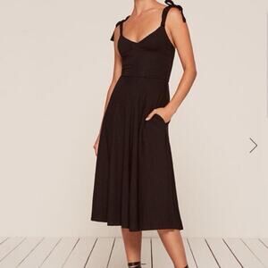 Reformation Amira Midi Dress Black Sz. M Tie Straps Jersey Knit Pockets EUC